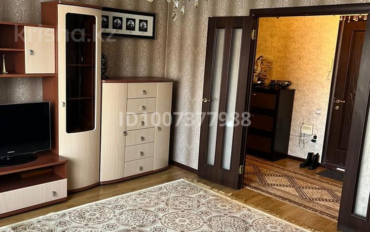 2-бөлмелі пәтер · 52 м², Шакарима 38, бағасы: 300 000 〒 в Семее — фото 2