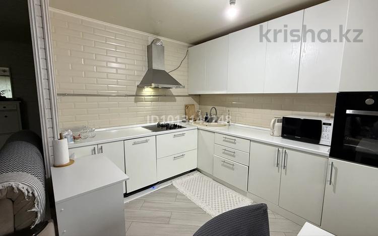 3-бөлмелі пәтер · 70.3 м² · 3/9 қабат, переулок Ташенова 6/1, бағасы: 36 млн ₸ в Астане, р-н Байконур — фото 2