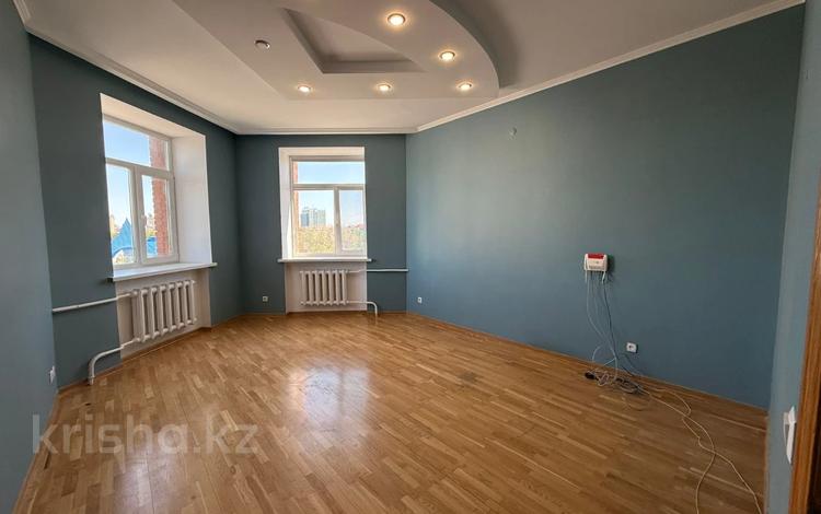 4-комнатная квартира · 168 м² · 4/4 этаж, Павлова 61 за ~ 80 млн ₸ в Костанае — фото 2
