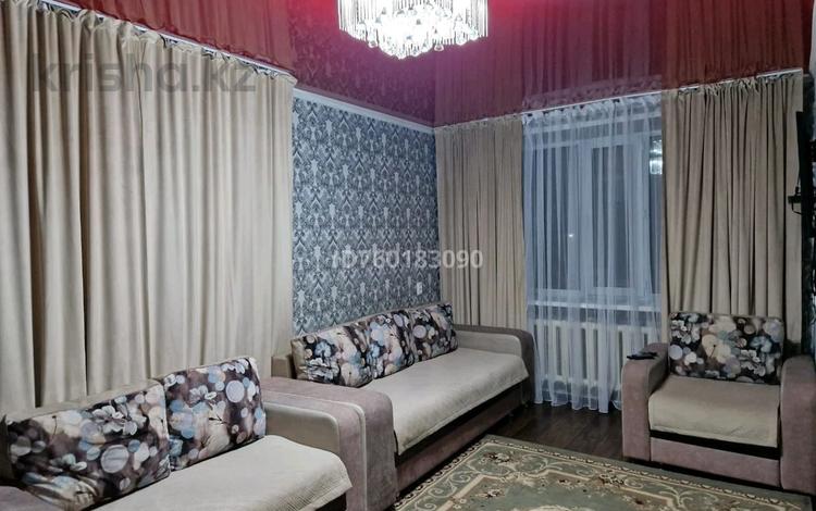 1-комнатная квартира · 40 м² · 1/3 этаж, Титова 135 16 — 5 бани, Акку, 35 школа. Новостройка за 2 000 〒 в Семее — фото 2