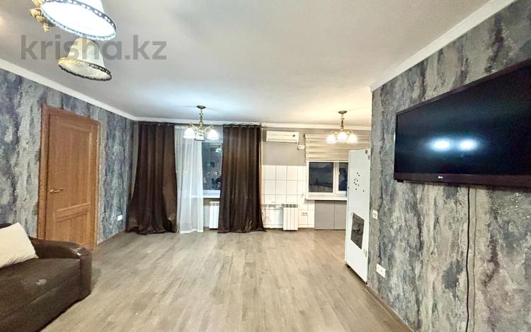 2-бөлмелі пәтер · 44.7 м² · 3/5 қабат, Жаңа қала ш/а., Назарбаева 23, бағасы: 19.5 млн ₸ в Караганде, Казыбек би р-н — фото 2
