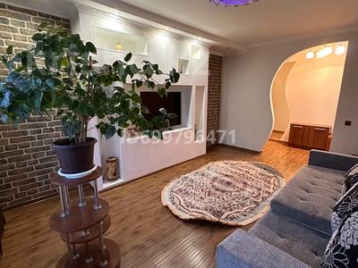 4-бөлмелі пәтер · 80 м² · 4/5 қабат, Сатпаева 13/3 13/3 — Рядом с ТЦ Евразия, бағасы: 45 млн ₸ в Астане, Алматы р-н