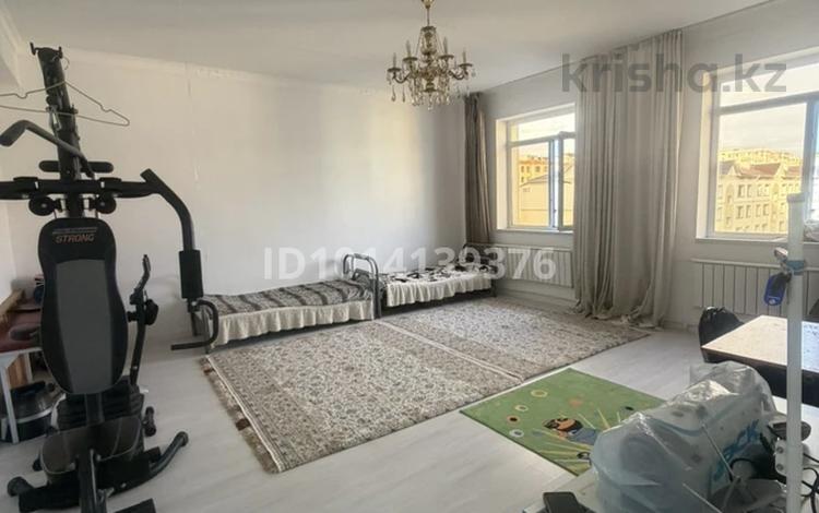 2-бөлмелі пәтер · 86 м² · 3/10 қабат, 17-ш/а. 99, бағасы: 30 млн ₸ в Актау, 17-й мкр — фото 2