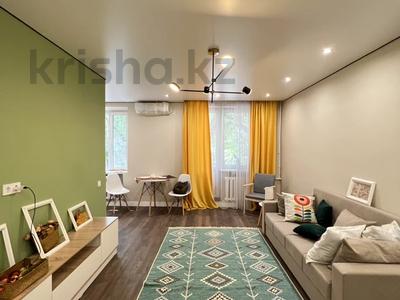3-бөлмелі пәтер · 55 м² · 2/3 қабат, Абылай Хана 33 — Маметовой, бағасы: 39.5 млн ₸ в Алматы, Алмалинский р-н