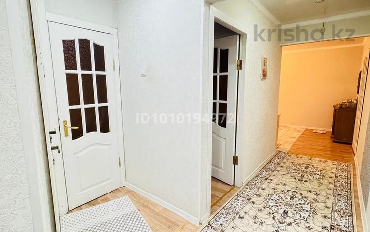 3-бөлмелі пәтер · 60 м² · 5/5 қабат, мкр Аксай-2 55, бағасы: 42 млн ₸ в Алматы, Ауэзовский р-н — фото 2