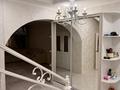 Отдельный дом · 4 комнаты · 300 м² · 8 сот., мкр Самал-2 58 — Казиева- Аргынбекова. улица Канагат, тупиковая улица за 115 млн ₸ в Шымкенте, Абайский р-н — фото 11