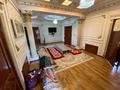 Жеке үй · 15 бөлме · 400 м² · 10 жүзд., Куралбаев 155, бағасы: 130 млн ₸ в Кентау — фото 31