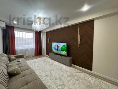 3-комнатная квартира · 100 м² · 3/7 этаж, Есенберлина 16 за 56 млн 〒 в Усть-Каменогорске