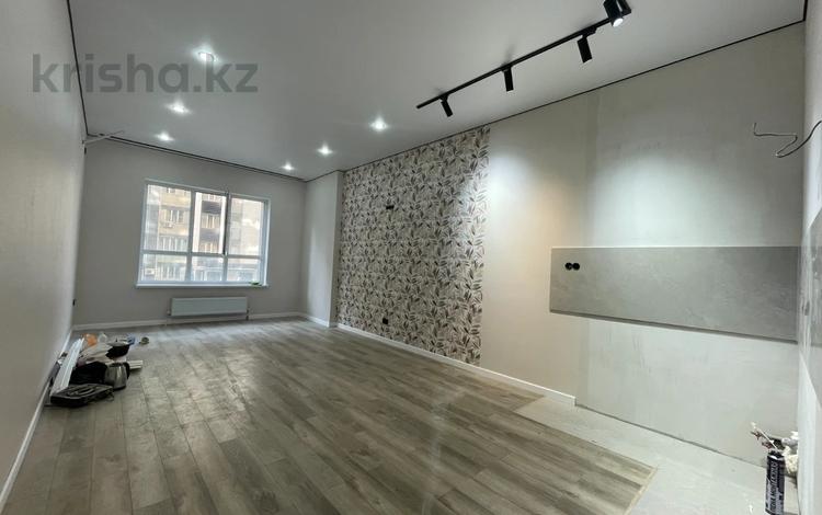 1-бөлмелі пәтер · 35 м² · 2/12 қабат, Ақбұлақ ш/а., Момышулы, бағасы: 22 млн ₸ в Алматы, Алатауский р-н — фото 2