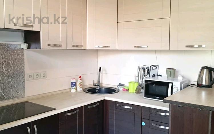 2-бөлмелі пәтер · 55 м² · 6/9 қабат, Самал-2 ш/а. 72 — Мендикулова -- Бектурова, бағасы: 350 000 ₸ в Алматы, Медеуский р-н — фото 2