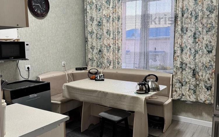 1-комнатная квартира · 38 м² · 6/7 этаж, 4 мкр за 19.5 млн 〒 в Конаеве — фото 2