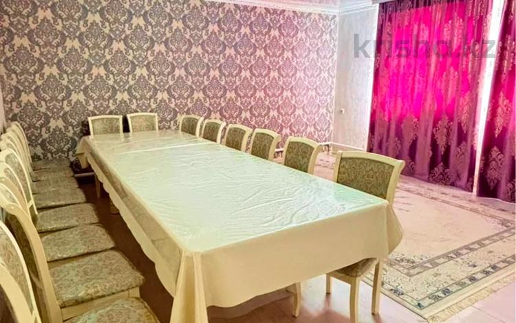 Отдельный дом · 4 комнаты · 122.3 м² · 8 сот., мкр Оркен, Сатан Шореева за 24 млн ₸ в Атырау — фото 2