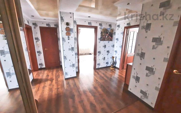 3-бөлмелі пәтер · 80 м² · 6/9 қабат, мкр Жана Орда 5 — Микрорайон, бағасы: 30 млн ₸ в Уральске — фото 2
