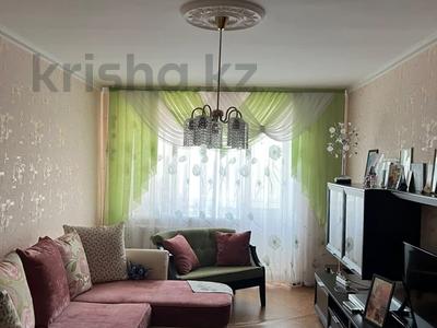 3-бөлмелі пәтер · 63 м² · 4/5 қабат, Гарышкерлер 10 — Гарышкерлер-Мира, бағасы: 27 млн ₸ в Жезказгане