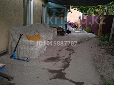 Часть дома · 3 комнаты · 80 м² · 2.5 сот., Лисаковская 99 за 20 млн ₸ в Алматы, Медеуский р-н