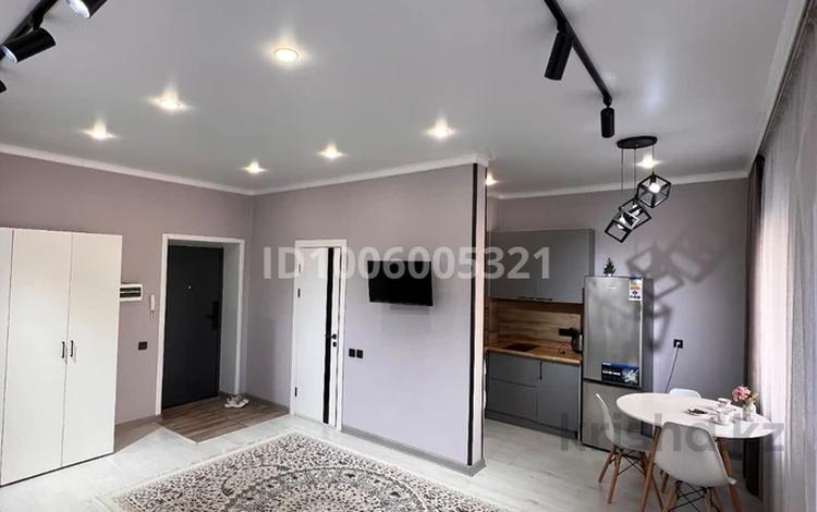 1-комнатная квартира · 36 м², Уранхаева 15г — Бывший завет институт(сгоревший) за 15 000 ₸ в Семее — фото 2