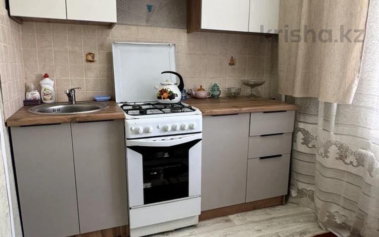 2-бөлмелі пәтер · 38 м² · 4/5 қабат, Абая 40/1, бағасы: 17.5 млн ₸ в Костанае — фото 2