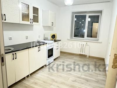 2-комнатная квартира · 61 м² · 2/9 этаж, Мкр Карагайлы 20 за 28.5 млн 〒 в Семее