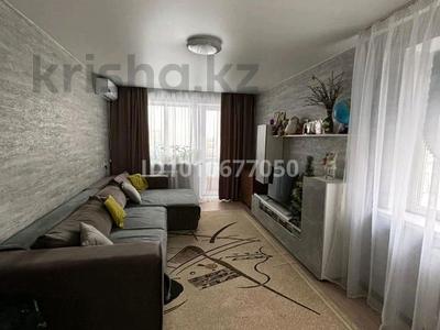 3-комнатная квартира · 63 м² · 4/5 этаж, Майкудук, Майкудук, 15й микрорайон 11 за 14.5 млн 〒 в Караганде, Алихана Бокейханова р-н