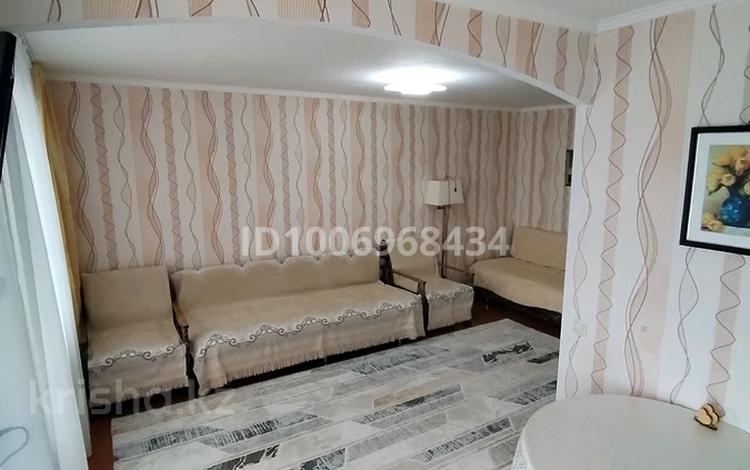 1-бөлмелі пәтер · 30 м² · 4/5 қабат, Кенесары 15 — Центр, магазин Шанырак, бағасы: 100 000 ₸ в Бурабае — фото 2