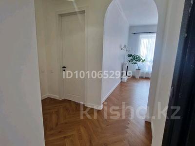 2-комнатная квартира · 51.8 м² · 8/8 этаж, Аль-Фараби 35 — Угол .ул Онгарсынова за 50 млн ₸ в Астане, Есильский р-н