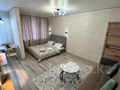 1-комнатная квартира · 35 м² · 2/5 этаж, Назарбаева 17 за 10 000 ₸ в Караганде, Казыбек би р-н