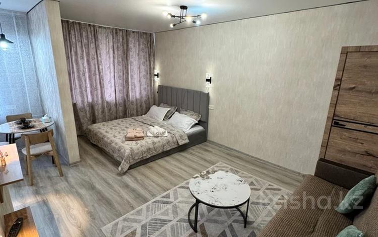 1-комнатная квартира · 35 м² · 2/5 этаж, Назарбаева 17 за 10 000 ₸ в Караганде, Казыбек би р-н — фото 2