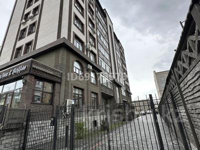 4-комнатная квартира, 60 м², 2/8 этаж, Шугаева 6 А за 45 млн 〒 в Семее, мкр Красный Кордон