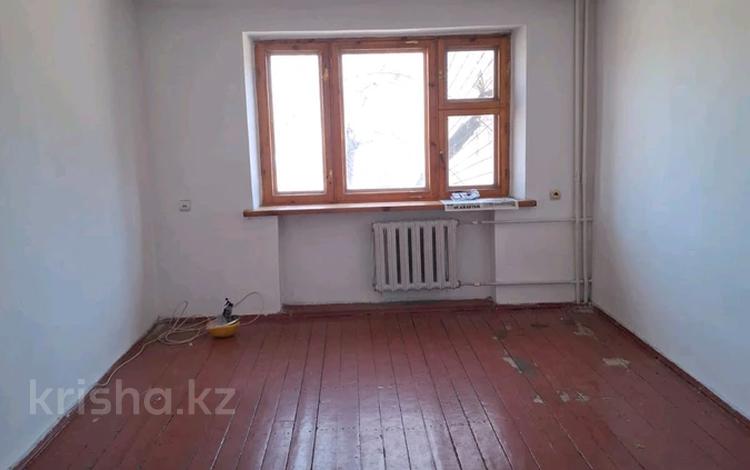 2-бөлмелі пәтер · 46 м² · 1/3 қабат, Абылай Хана, бағасы: 13 млн ₸ в Талдыкоргане — фото 2