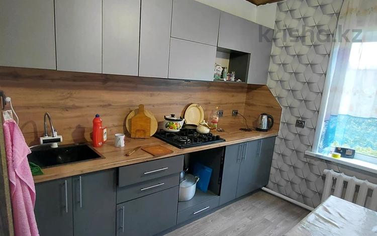 Отдельный дом · 3 комнаты · 50 м² · 5 сот., Воровского 162 за 21.5 млн ₸ в Петропавловске — фото 2