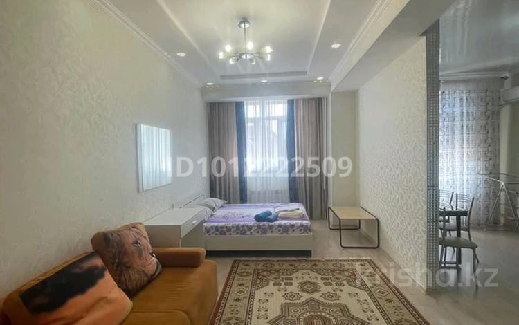 1-комнатная квартира · 49 м² · 4/14 этаж, 17-й мкр. 29 за 13 000 ₸ в Актау, 18-й мкр  — фото 2