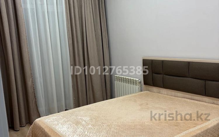 2-бөлмелі пәтер · 56 м² · 8/10 қабат, мкр Юго-Восток, Строителей 33/4, бағасы: 33.5 млн ₸ в Караганде, Казыбек би р-н — фото 2