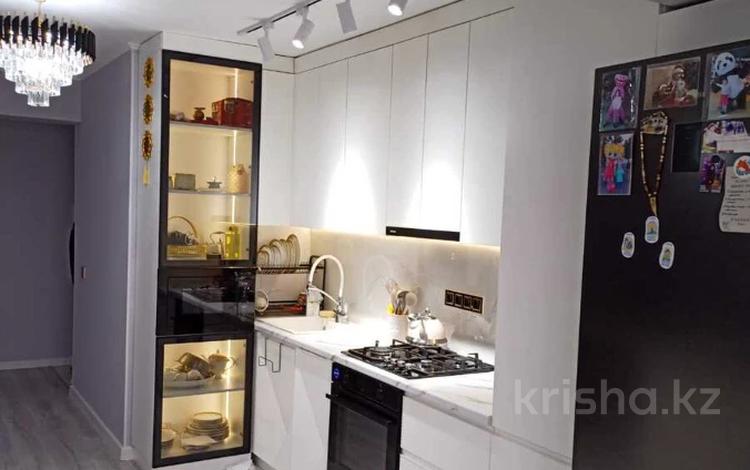 3-бөлмелі пәтер · 80.7 м² · 5/9 қабат, Боткина 12/1, бағасы: 59 млн ₸ в Алматы, Жетысуский р-н — фото 10