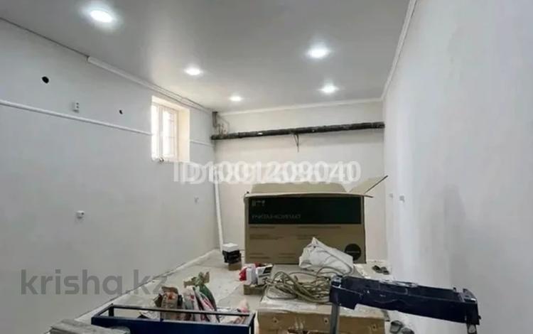 Свободное назначение, офисы, магазины и бутики, склады · 42 м² за 7 млн 〒 в Актау, 17-й мкр — фото 2