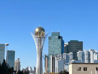 3-комнатная квартира · 155 м² · 10/13 этаж, Достык 13 за 600 000 ₸ в Астане, Есильский р-н