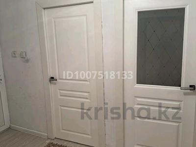 3-бөлмелі пәтер · 77 м² · 5/5 қабат, Сұраншы батыр 8 — Жібек магази, бағасы: 11 млн 〒 в Аксукенте