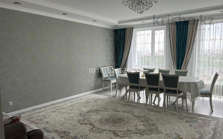 4-комнатная квартира · 120 м² · 8/9 этаж, Бокейхана 42/1 за 90 млн ₸ в Астане, Есильский р-н — фото 2