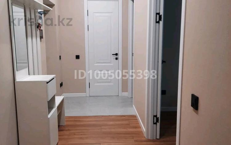 2-бөлмелі пәтер · 65 м², мкр Юго-Восток, Муканова 9/3, бағасы: 300 000 ₸ в Караганде, Казыбек би р-н — фото 2