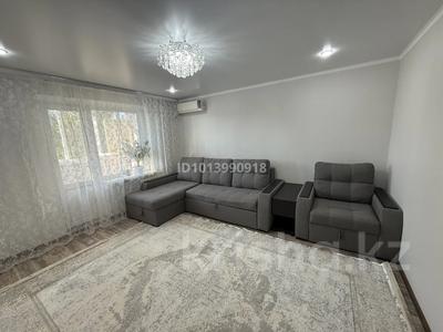 2-комнатная квартира · 52 м² · 4/5 этаж, М.Маметовой — Исаева за 180 000 ₸ в Уральске