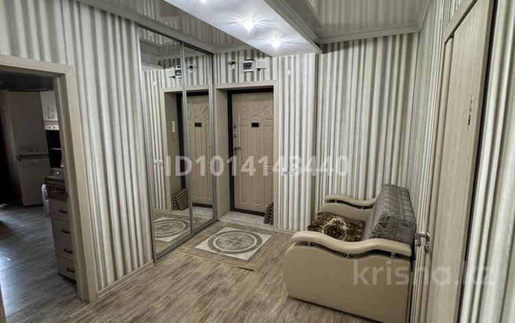 3-бөлмелі пәтер · 85.2 м² · 4/4 қабат, Бауыржана Момышулы 19, бағасы: 25 млн ₸ в Кокшетау — фото 2