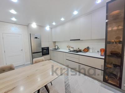 3-комнатная квартира · 90 м² · 1/5 этаж, мкр. Самал за 39 млн ₸ в Талдыкоргане, мкр Самал