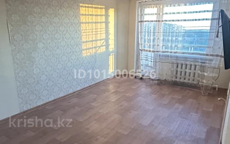 3-комнатная квартира · 73 м² · 4/5 этаж, Мкр 3 5 — Продам срочна квартиру частично с мебелью за 8 млн ₸ в  — фото 6