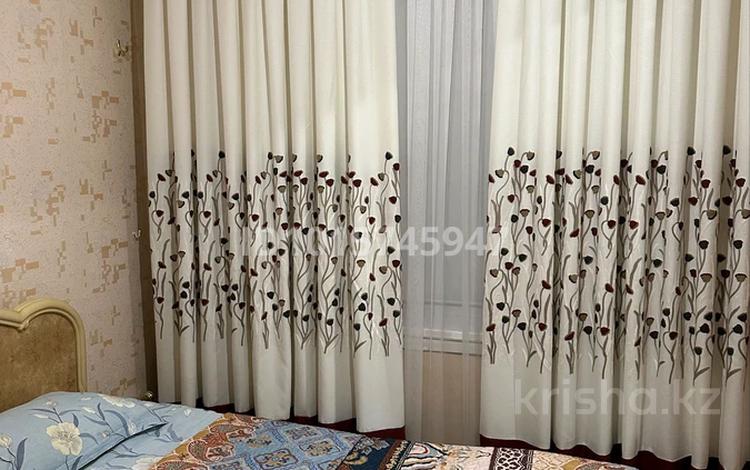 2-бөлмелі пәтер · 68 м² · 1/5 қабат, 18-шағынаудан 78 — 41 школа, бағасы: 300 000 ₸ в Шымкенте, Аль-Фарабийский р-н — фото 2