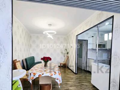 4-комнатная квартира · 93 м² · 5/5 этаж, 13-й мкр 36 — Цон, прокуратура, садики, школы, дана за ~ 22.5 млн ₸ в Актау