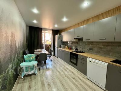 3-комнатная квартира · 83.3 м² · 7/8 этаж, Микрорайон Береке 60 за 39.8 млн 〒 в Костанае