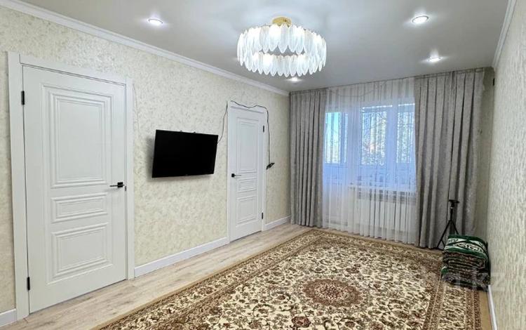 4-бөлмелі пәтер · 61 м² · 3/5 қабат, мкр 5, Тургенева, бағасы: 17.6 млн ₸ в Актобе — фото 2