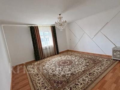 Отдельный дом · 5 комнат · 310 м² · 9 сот., мкр Жулдыз-2, ул Бирмагамбетов за 42 млн ₸ в Атырау