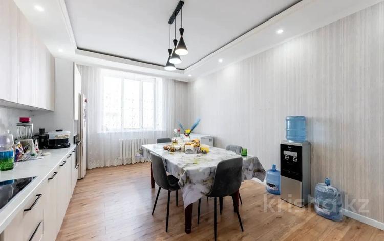 4-бөлмелі пәтер · 143 м² · 5/9 қабат, Туран 14, бағасы: 77 млн ₸ в Астане, Нура р-н — фото 14