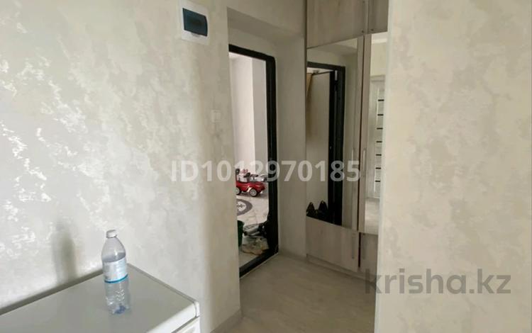 1-комнатная квартира · 43 м² · 5/6 этаж, Майкудук, Майкудук, мкр Восток-5 6/3 за 18 млн ₸ в Караганде, Алихана Бокейханова р-н — фото 2