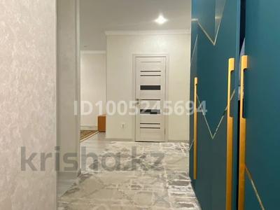 3-комнатная квартира · 74.4 м² · 2/10 этаж, мкр Юго-Восток, Камали Дүйсембекова 53/8 — Большая Мечеть Анет баба за 37.5 млн 〒 в Караганде, Казыбек би р-н